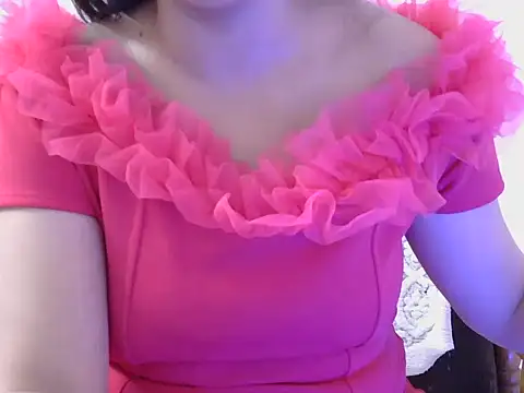 Snapshot of diva-22 chatting on February 12, 1:27 pm diva-22 online show from February 12, 1:27 pm