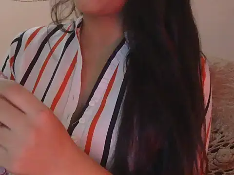 Snapshot of diva-22 chatting on June 27, 11:26 am diva-22 online show from June 27, 11:26 am