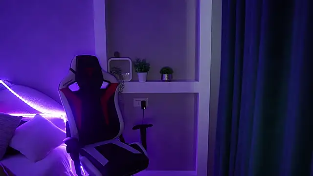 LisaElfy online show from February 11, 1:27 pm