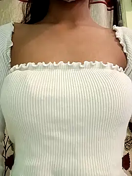 Snapshot of Miss-Sadhana chatting on January 8, 7:45 am Miss-Sadhana online show from January 8, 7:45 am