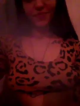 Snapshot of BURN666ING chatting on June 7, 9:24 am BURN666ING online show from June 7, 9:24 am