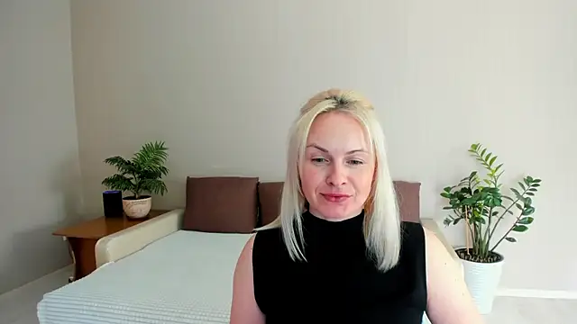 Snapshot of Alicee_Gracee chatting on January 22, 9:13 am Alicee Gracee online show from January 22, 9:13 am