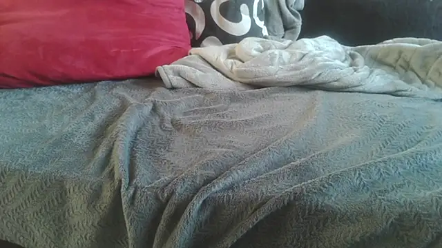 Snapshot of thoma87a chatting on March 6, 4:17 pm thoma87a online show from March 6, 4:17 pm