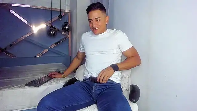 Lucii fer  online show from March 4, 11:38 am