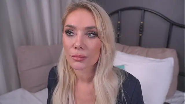 IsadoraDunkan online show from March 15, 5:08 am