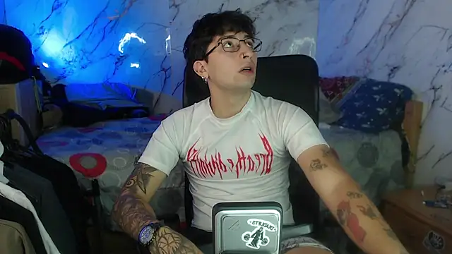 Dereck Dickson online show from February 6, 8:56 pm