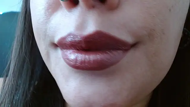 Snapshot of miss_evoleth2 chatting on January 9, 2:31 pm miss evoleth2 online show from January 9, 2:31 pm