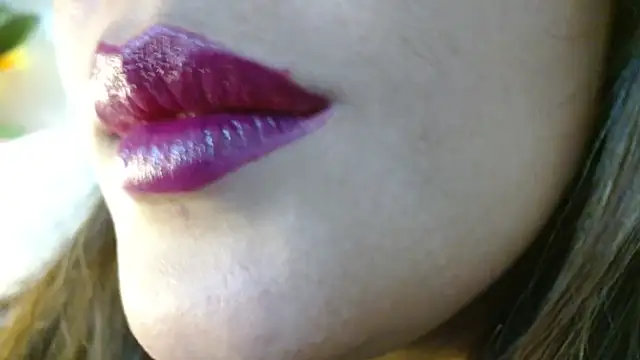 Snapshot of miss_evoleth2 chatting on February 28, 1:50 am miss evoleth2 online show from February 28, 1:50 am