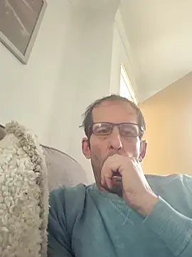 Snapshot of Jrec110 chatting on April 9, 10:09 am Jrec110 online show from April 9, 10:09 am