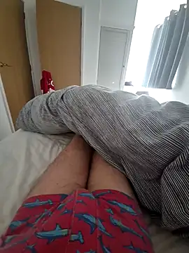 Snapshot of Jrec110 chatting on April 11, 7:45 am Jrec110 online show from April 11, 7:45 am