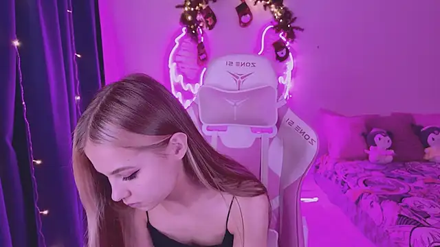 Snapshot of tikkisa chatting on December 26, 5:51 pm tikkisa online show from December 26, 5:51 pm