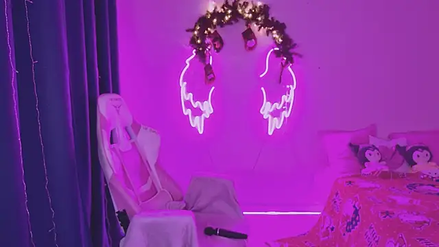 Snapshot of tikkisa chatting on January 14, 7:53 pm tikkisa online show from January 14, 7:53 pm