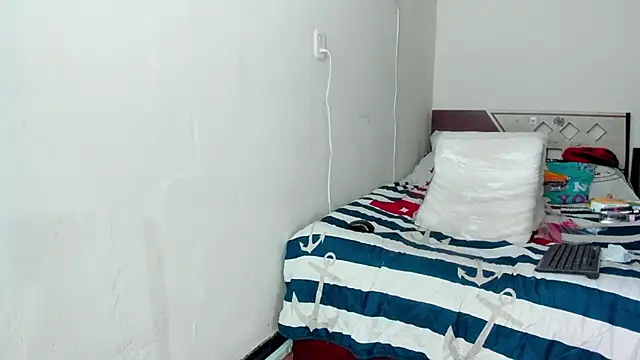 Snapshot of Brianrosex chatting on March 5, 4:13 am Brianrosex online show from March 5, 4:13 am