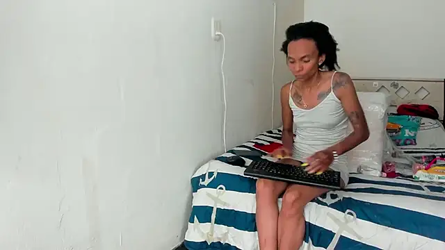 Snapshot of Brianrosex chatting on March 6, 4:19 am Brianrosex online show from March 6, 4:19 am