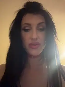 Kamila151 online show from May 1, 6:23 pm