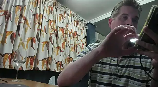 tilobinder online show from January 1, 2:42 pm