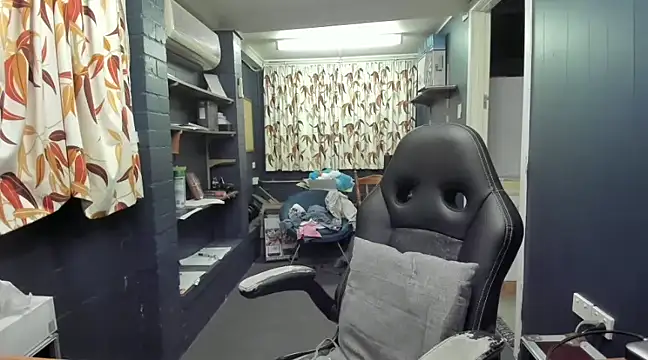 tilobinder online show from January 11, 5:29 pm