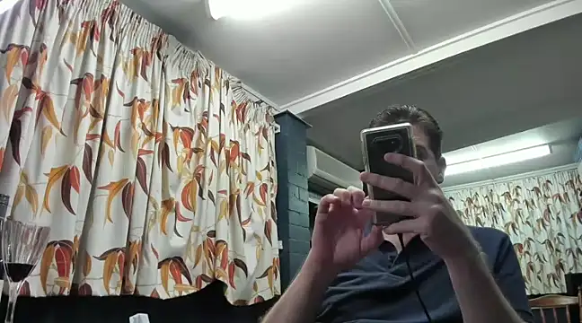 tilobinder online show from January 12, 12:55 pm