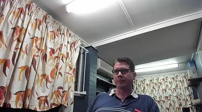 tilobinder online show from March 10, 12:48 pm