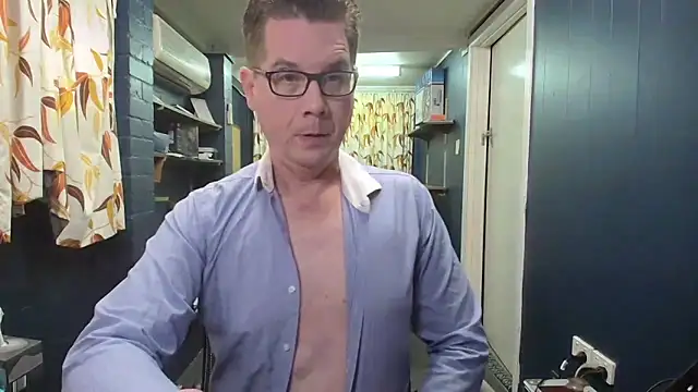 tilobinder online show from November 15, 1:29 pm