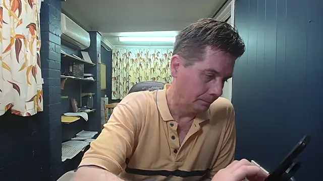 Snapshot of tilobinder chatting on March 1, 3:36 pm tilobinder online show from March 1, 3:36 pm