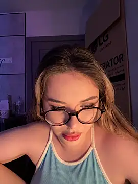 Snapshot of CutiePie3 chatting on September 24, 9:29 pm CutiePie3 online show from September 24, 9:29 pm