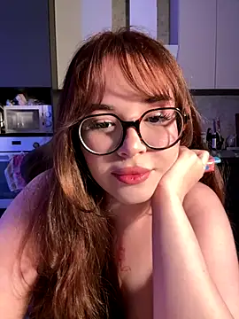 Snapshot of CutiePie3 chatting on November 13, 9:58 pm CutiePie3 online show from November 13, 9:58 pm