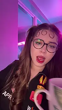 CutiePie3 online show from February 16, 8:05 pm