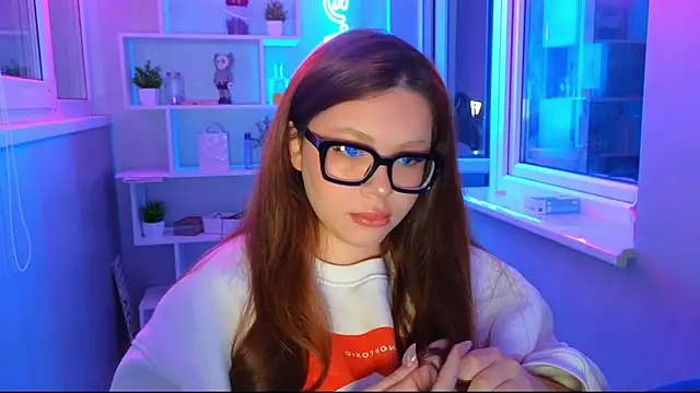 CutiePie3 online show from March 12, 6:25 pm