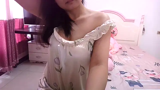 Snapshot of CN-Xiaoxi chatting on June 10, 12:55 am CN-Xiaoxi online show from June 10, 12:55 am