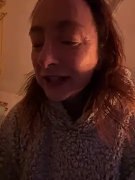 LouiseTswing online show from December 11, 4:20 pm