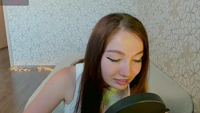 Snapshot of Lissa_Cristal chatting on July 14, 11:38 am Lissa Cristal online show from July 14, 11:38 am