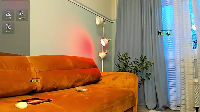 Snapshot of Your_dream_Alice chatting on December 18, 1:02 pm Your dream Alice online show from December 18, 1:02 pm