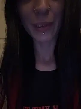 MissMidnightUK online show from May 15, 11:12 pm