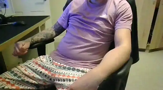 realityyshowww online show from December 30, 6:05 pm