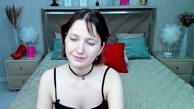 Snapshot of MiaKarlos chatting on May 22, 1:35 am MiaKarlos online show from May 22, 1:35 am
