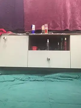 abyusif101099 online show from March 12, 11:44 pm