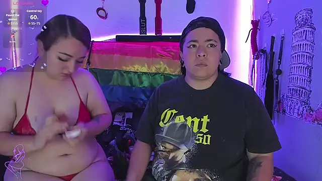 katieeandsharonn online show from June 18, 12:53 pm