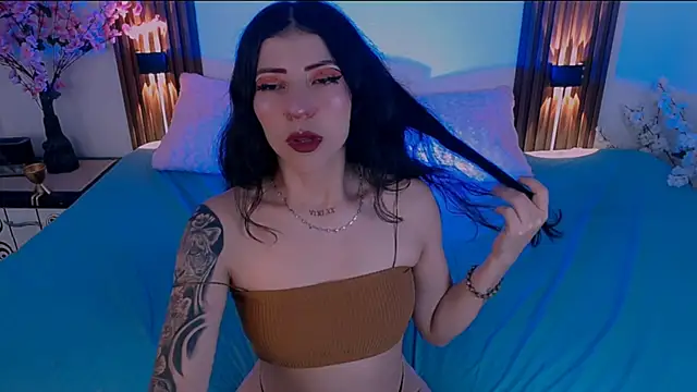 AmyHE online show from June 13, 11:02 pm