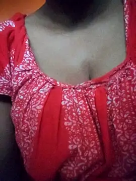 Snapshot of Hot-Anuska chatting on October 17, 12:47 am Hot-Anuska online show from October 17, 12:47 am