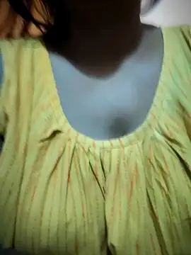 Snapshot of Hot-Anuska chatting on October 23, 12:54 am Hot-Anuska online show from October 23, 12:54 am