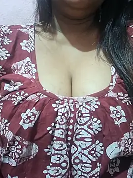 Snapshot of Hot-Anuska chatting on February 5, 6:12 pm Hot-Anuska online show from February 5, 6:12 pm