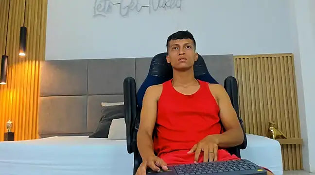 wolf james123 online show from February 5, 3:02 am