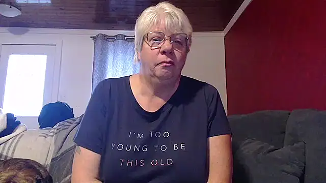 Snapshot of canadiancougar1965 chatting on November 13, 12:26 pm canadiancougar1965 online show from November 13, 12:26 pm