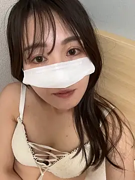 miumiu 0304 online show from February 12, 11:49 am