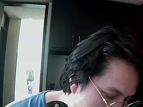 Snapshot of aixs93 chatting on October 29, 5:04 pm aixs93 online show from October 29, 5:04 pm