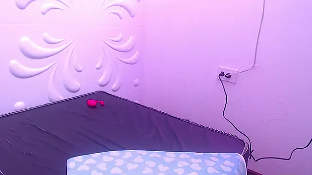 Snapshot of Club_Bdsm_ chatting on December 21, 6:19 am Club Bdsm online show from December 21, 6:19 am