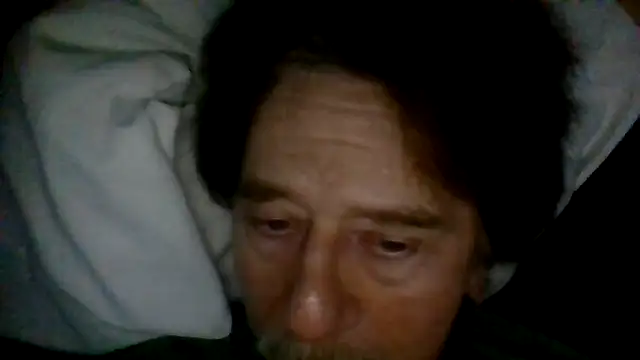Snapshot of frankie7inch chatting on May 16, 6:32 am frankie7inch online show from May 16, 6:32 am