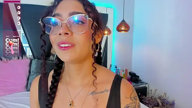 antonelllepiercee online show from February 9, 12:08 pm