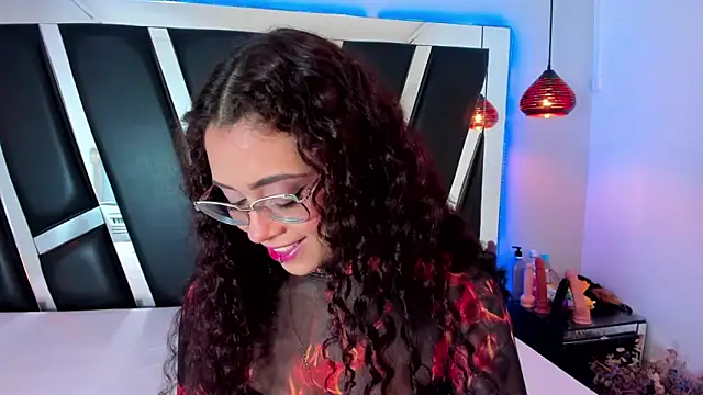 antonelllepiercee online show from March 14, 11:23 am